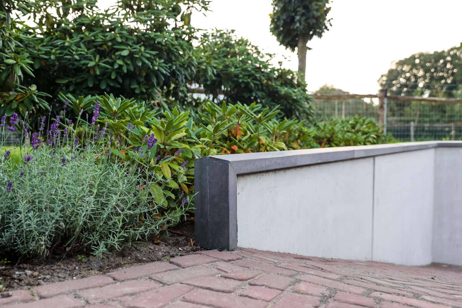 Retaining Walls Create Solid Ramp For Underground Garage Bosch Beton