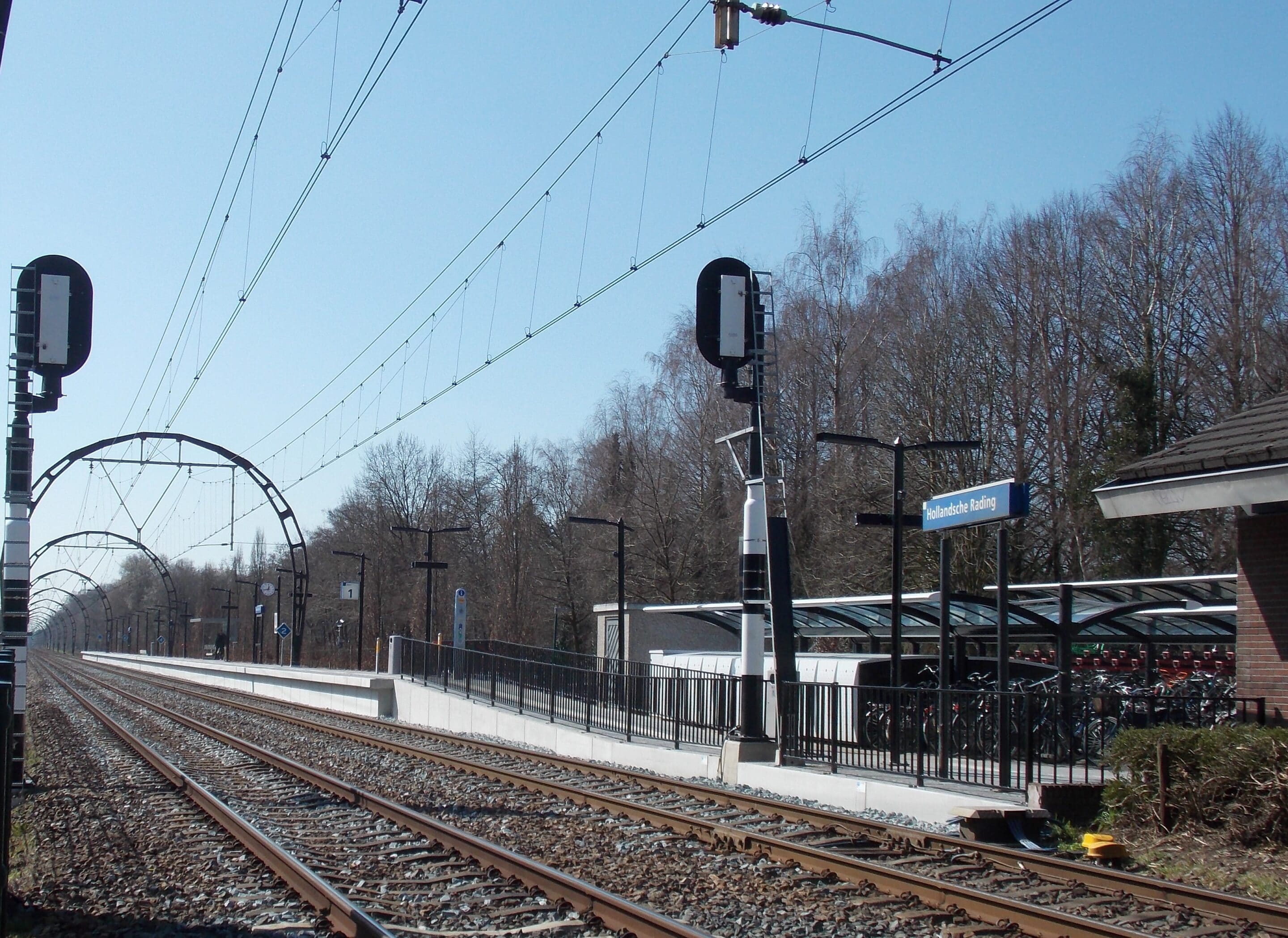 Bosch Beton - Station Hollandsche Rading Gets ‘Standardised Platform’